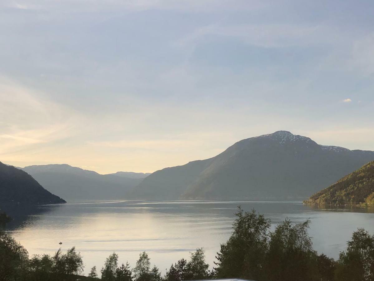 Отель Hardangerpark As Кинсарвик Экстерьер фото